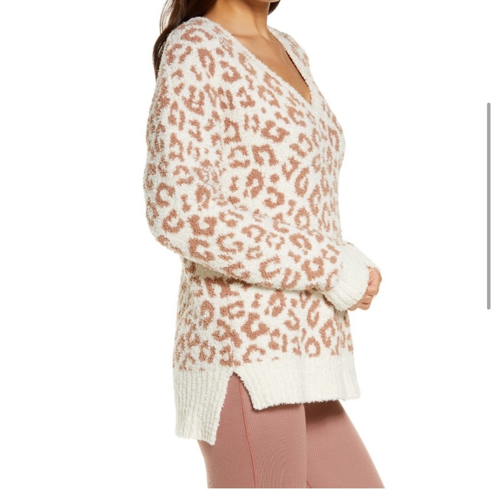 13. UGG Ugg Cecilia V-neck Sweater Snow Leopard